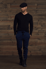 Helden  Long Sleeve V-Neck