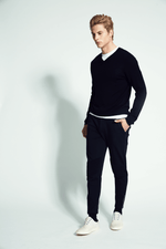 Finn V-Neck Pullover